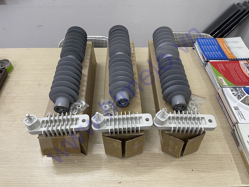 Chong-set-van-ensto-48kv-1